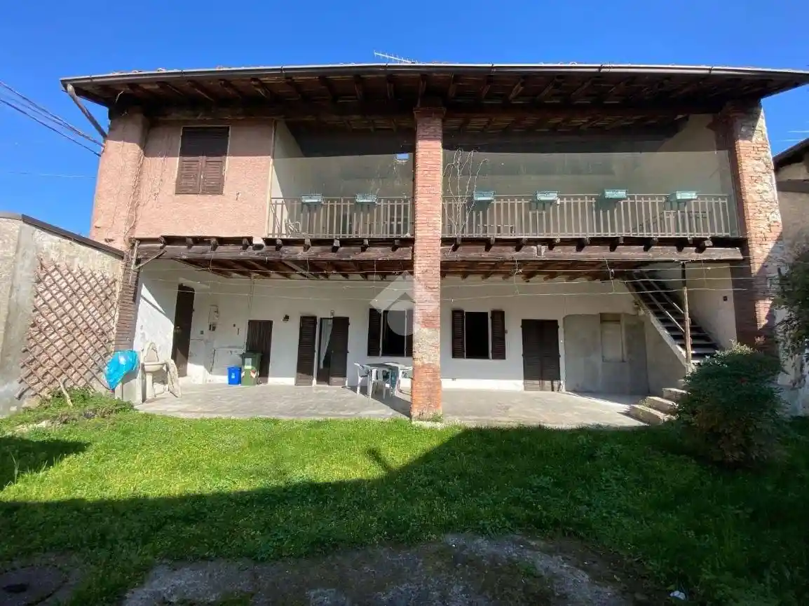 Casa indipendente in vendita a Cazzago San Martino