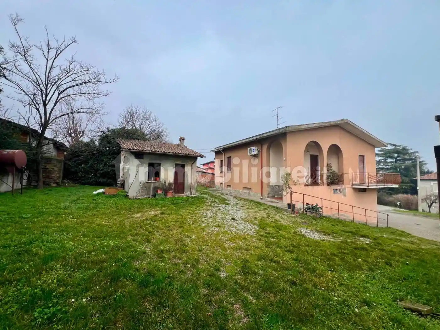 Villa unifamiliare frazione Casa Rossa, Castana - foto 2