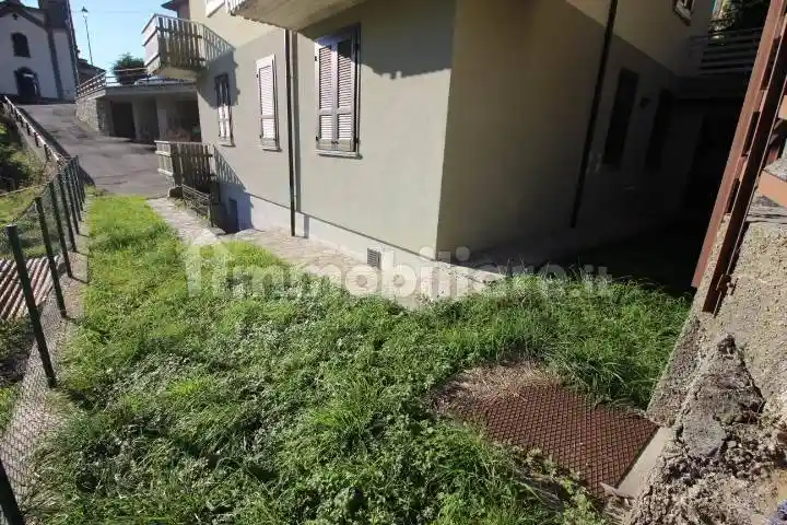 Appartamento in vendita a Rota d'Imagna