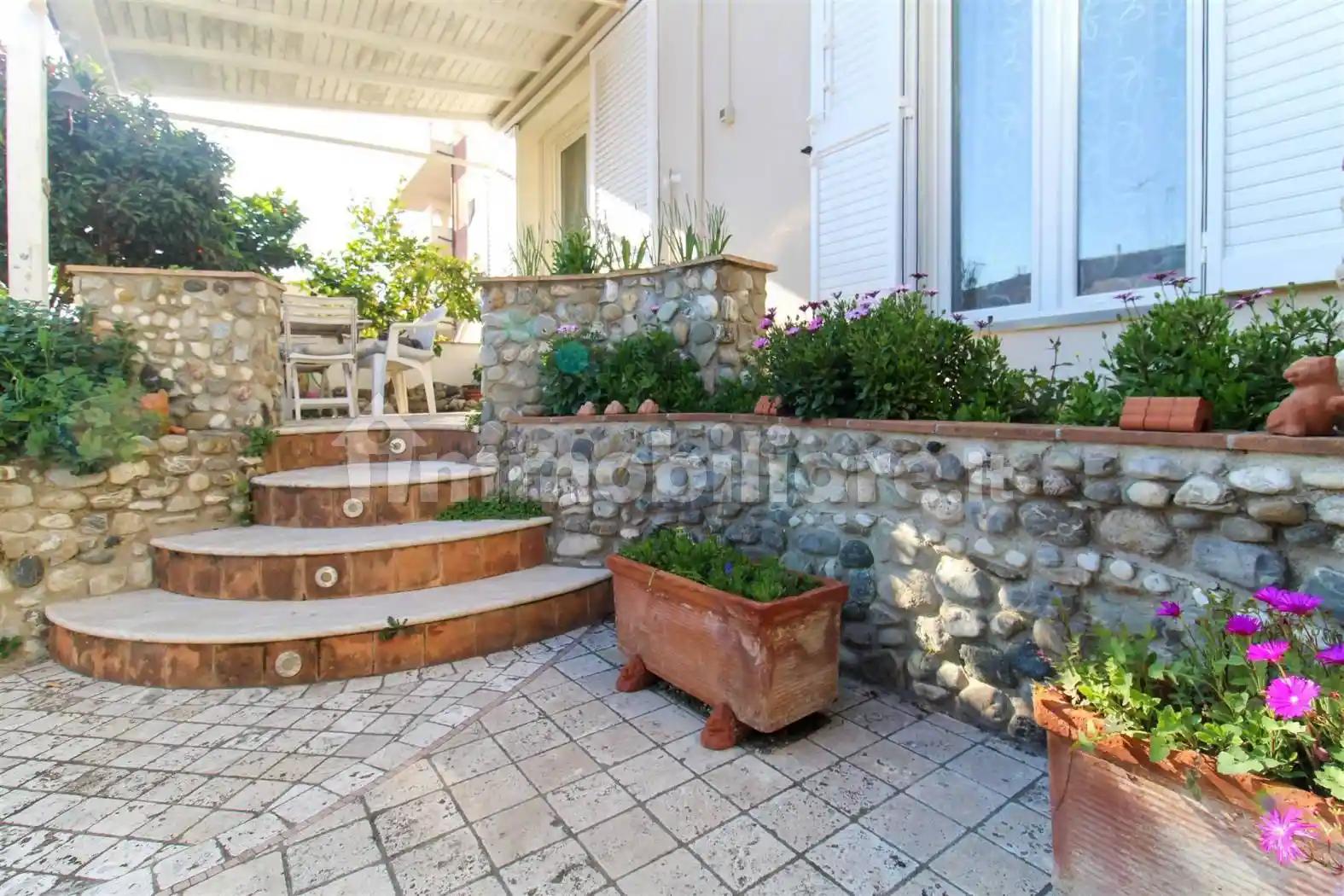 Villa in vendita a Cecina