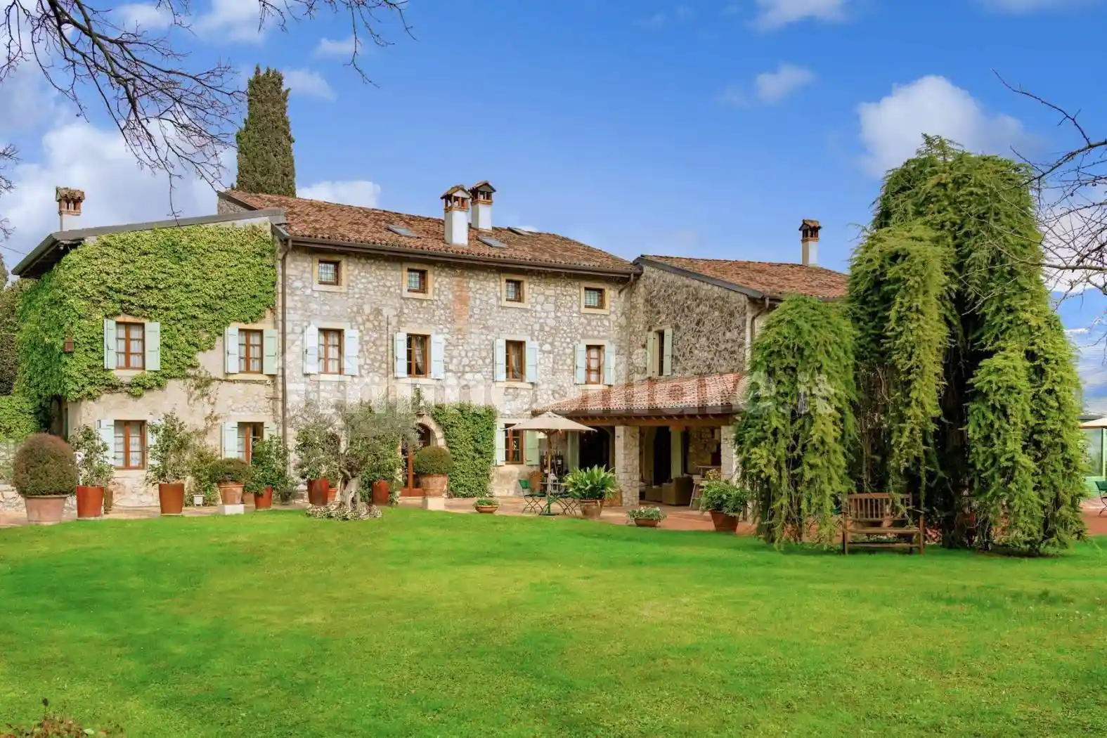 Villa in vendita a Negrar di Valpolicella