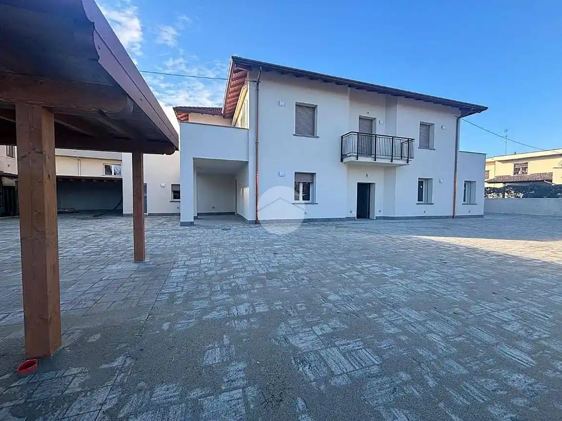 Trilocale via Antonio Locatelli 57, Bariano - foto 3