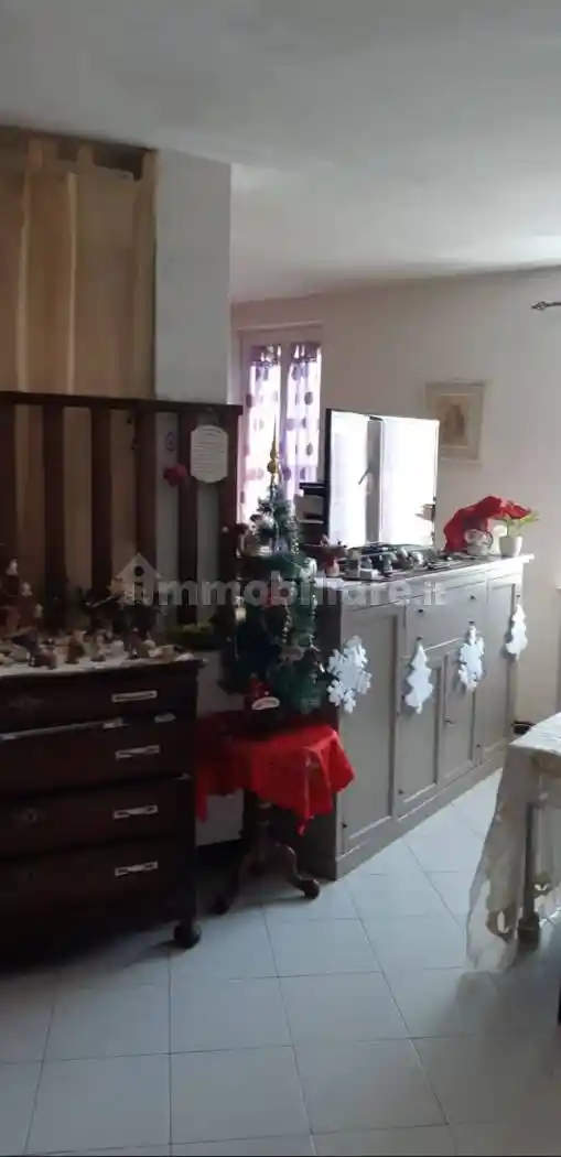 Casa indipendente in vendita a Sannazzaro de' Burgondi