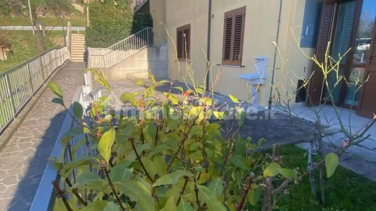 Appartamento in vendita a Roccastrada