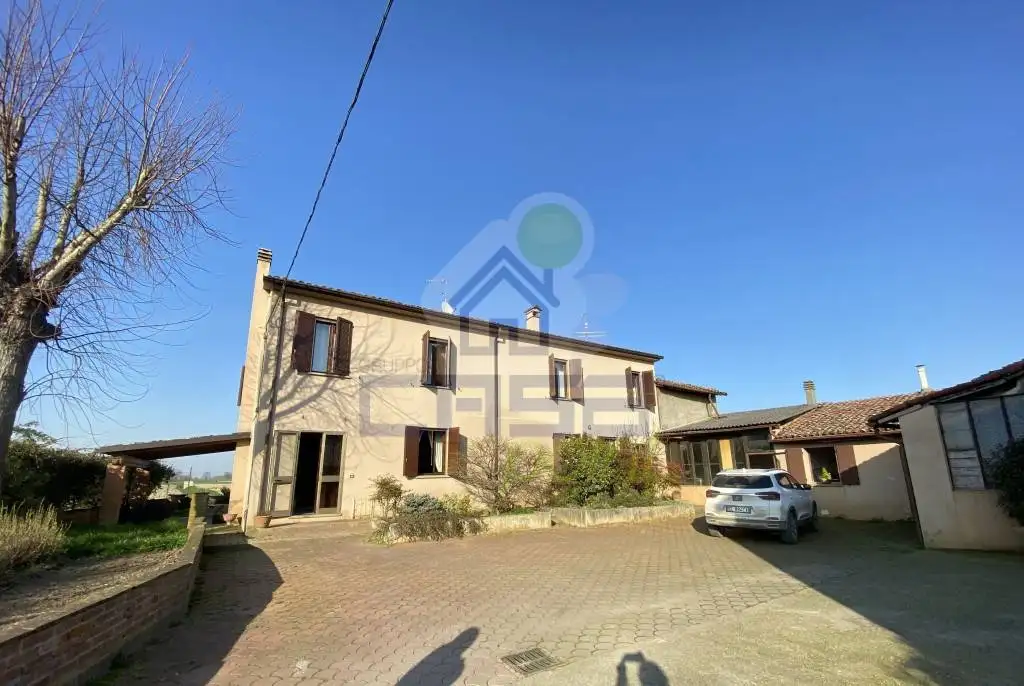 Rustico - Casale in vendita a Scandolara Ravara