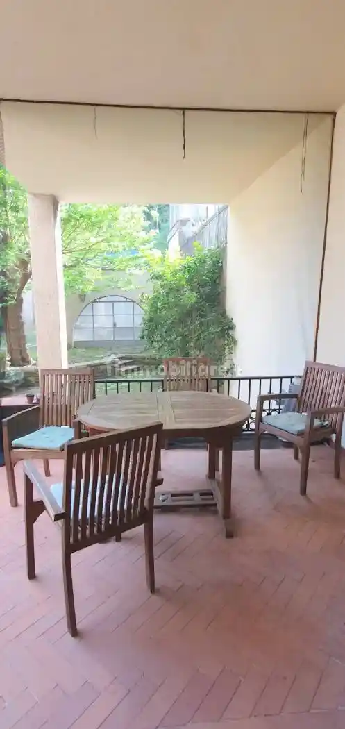 Casa indipendente in affitto a Firenze