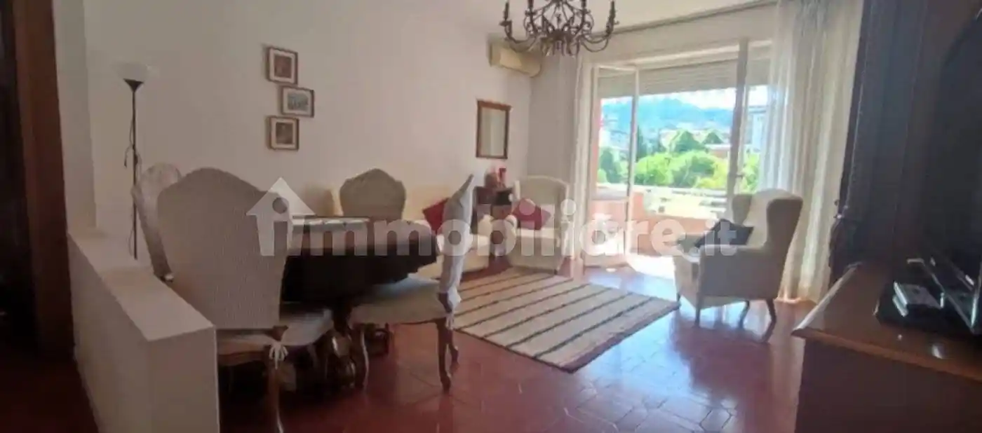 Appartamento in vendita a Massa