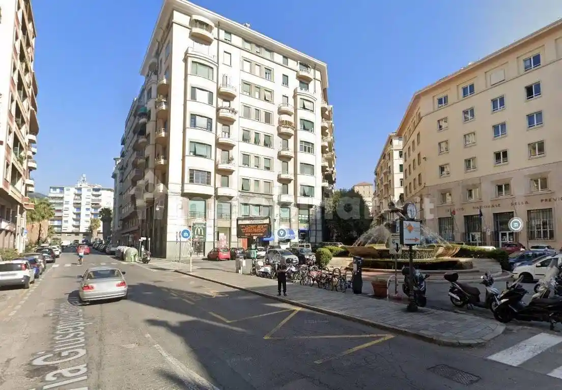 Appartamento in vendita a Savona