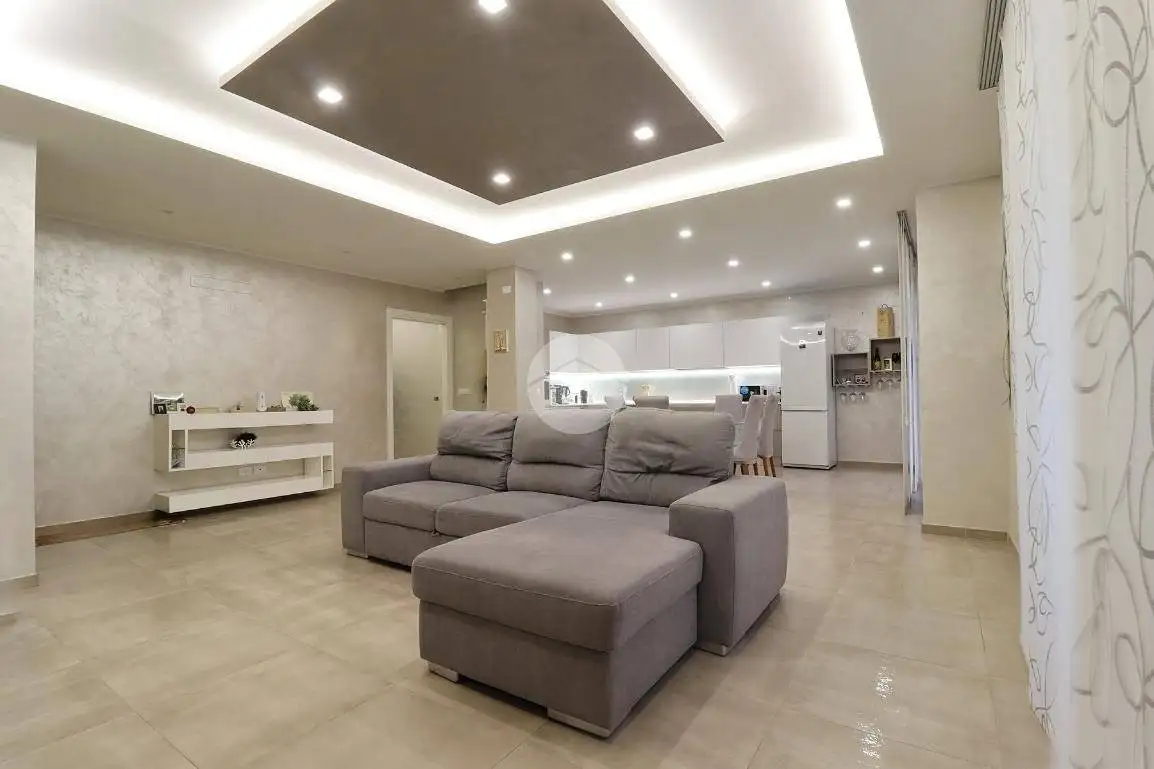 Appartamento in vendita a Cappelle sul Tavo