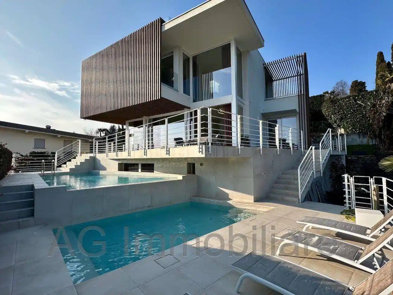 Villa in vendita a Verbania