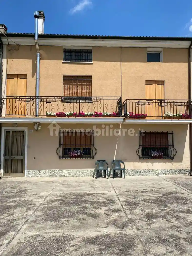 Casa indipendente in vendita a Fiesso Umbertiano