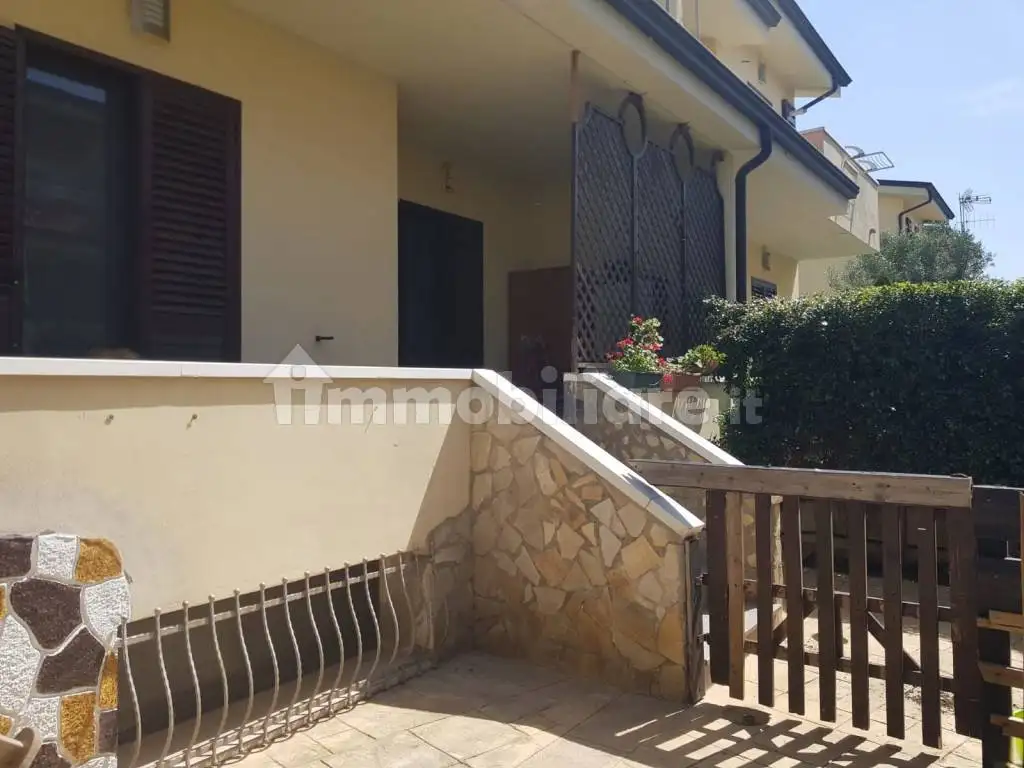 Villa in affitto a Simeri Crichi