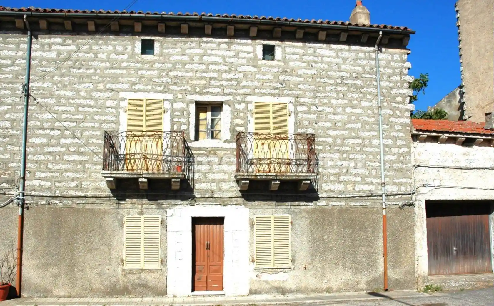 Palazzo - Edificio in vendita a Luras