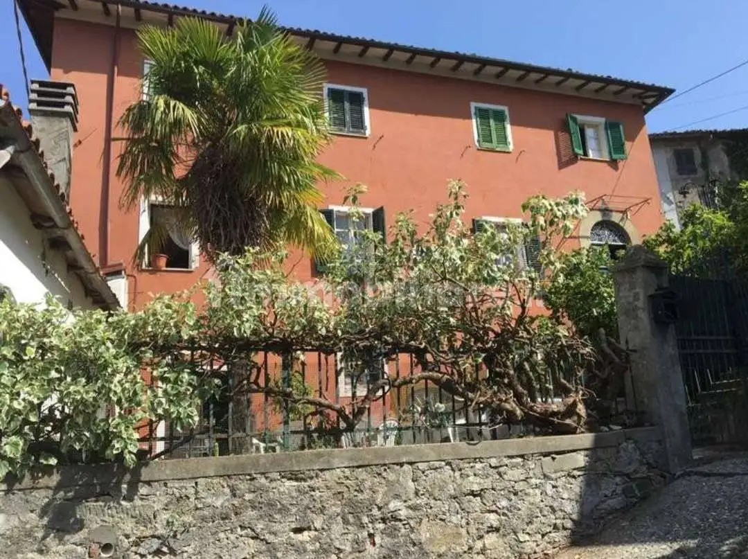 Villa in vendita a Molazzana