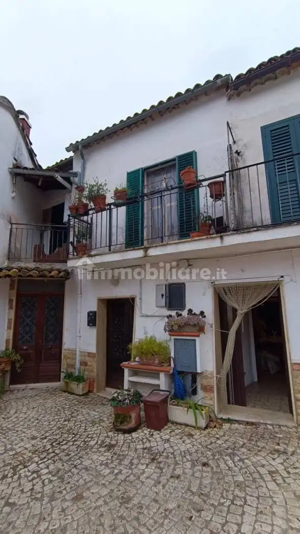 Appartamento in vendita a San Vincenzo Valle Roveto