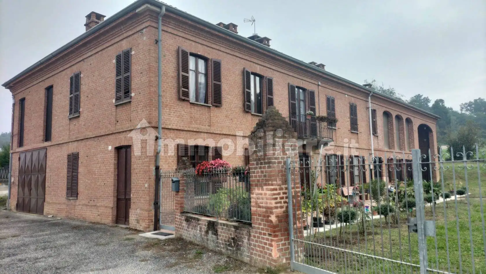 Rustico - Casale in vendita a Roatto