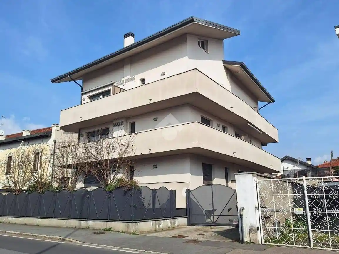 Appartamento in vendita a Magenta