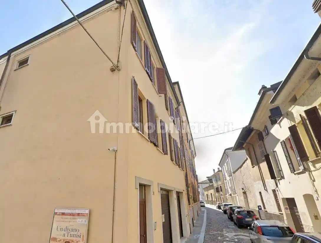 Casa indipendente in vendita a Mantova