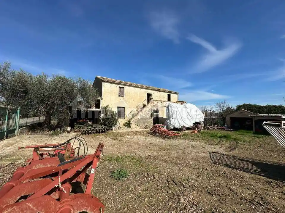 Rustico via Della Stazione snc, Centro, Mosciano Sant'Angelo - foto 4