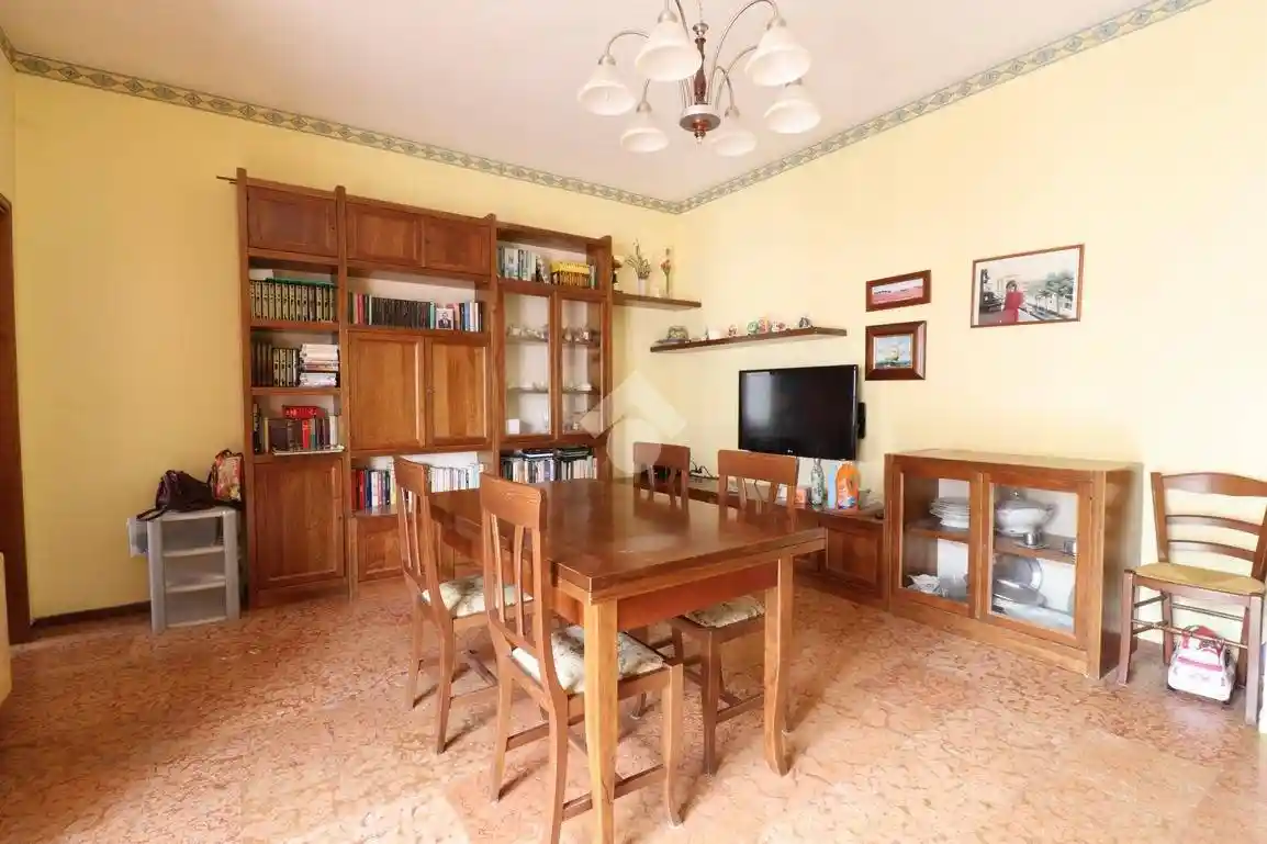 Appartamento in vendita a Voghera