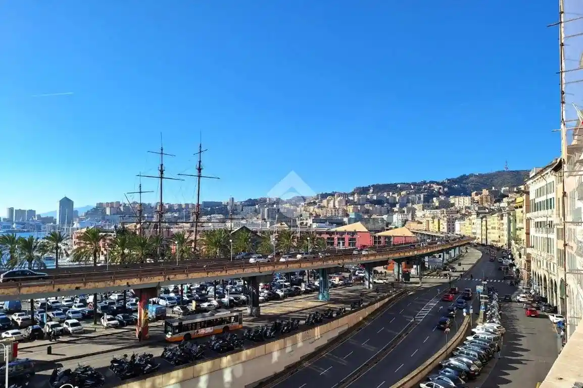 Appartamento in vendita a Genova