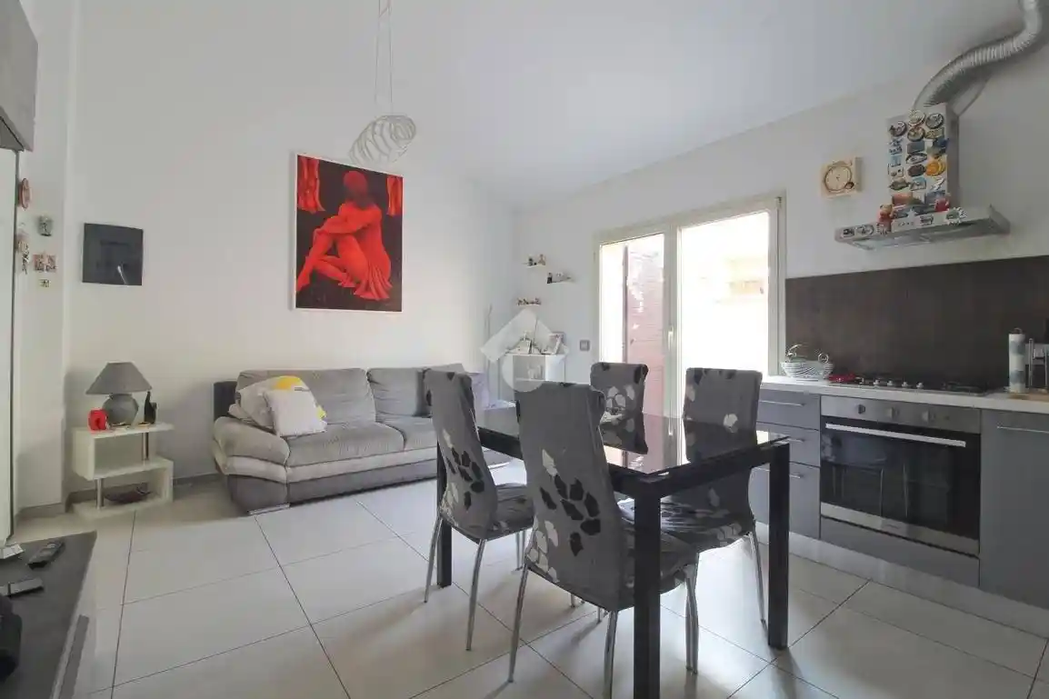 Trilocale via XXIV Maggio 23, Centro, Giulianova - foto 2