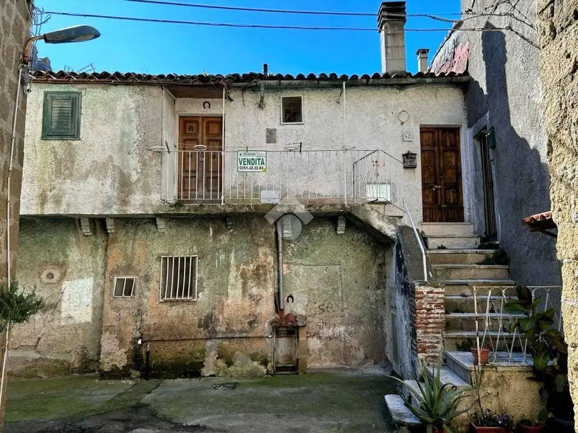 Appartamento in vendita a Ischia di Castro