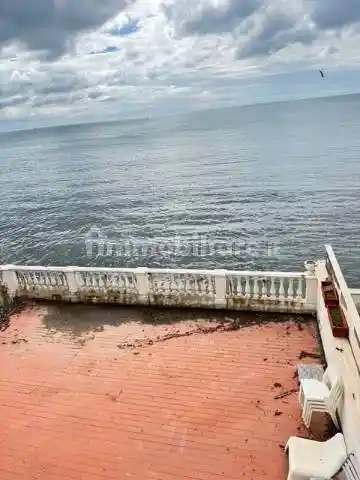 Villa in vendita a Santa Marinella