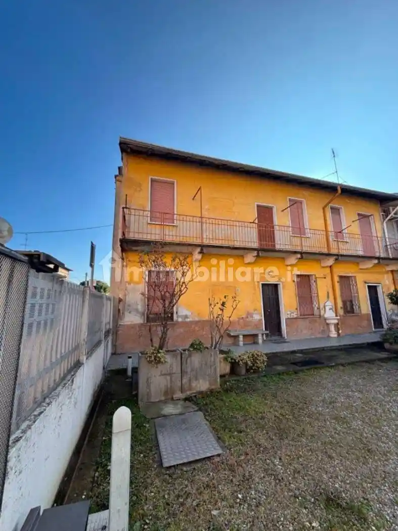 Casa indipendente in vendita a Magnago