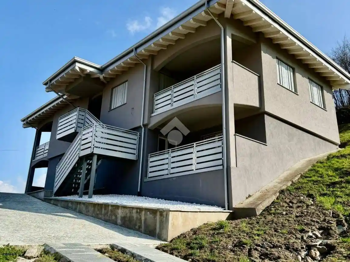 Villa in vendita a Sovere