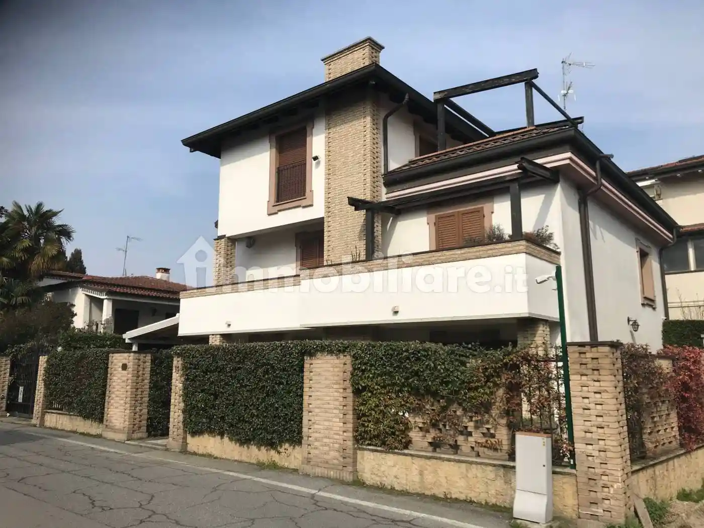 Villa in vendita a Binasco