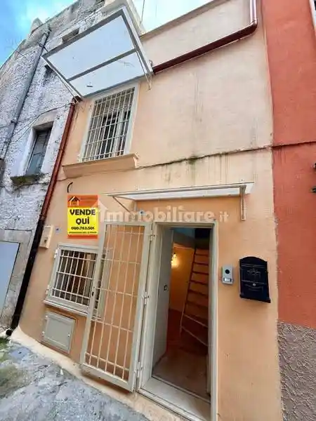 Casa indipendente in vendita a Acquaviva delle Fonti