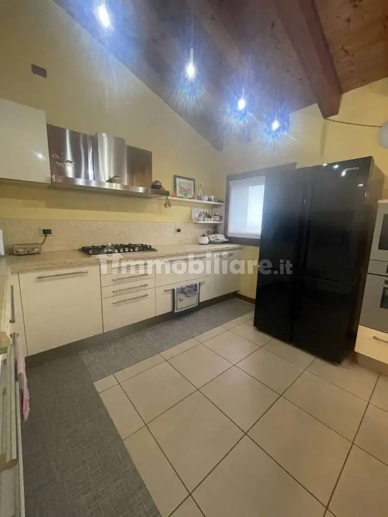 Quadrilocale piazza Europa, Centro, Curtarolo - foto 2