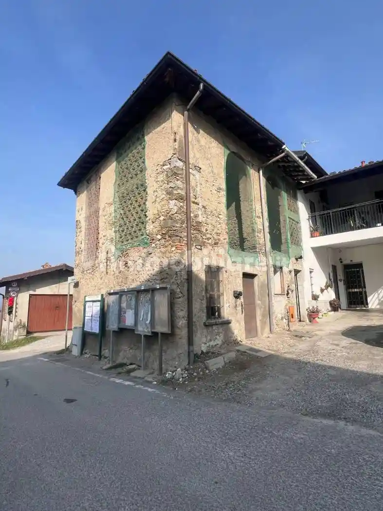 Rustico - Casale in vendita a Lurago d'Erba