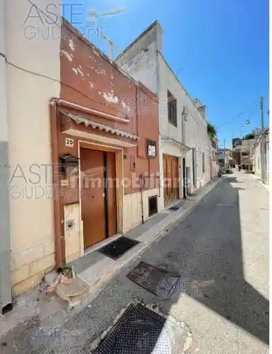 Appartamento in vendita a Adelfia