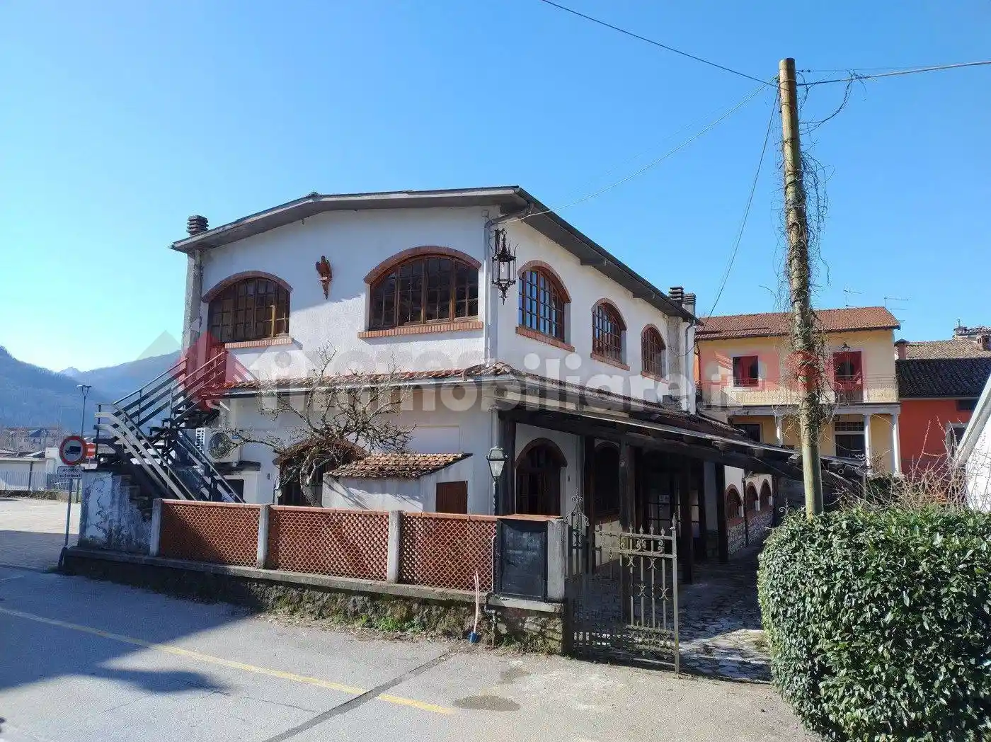 Palazzo - Edificio in vendita a Castelnuovo di Garfagnana