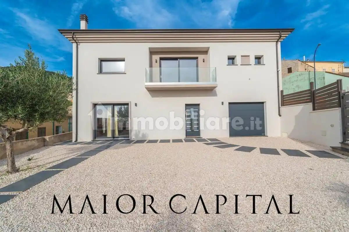 Villa in vendita a Olbia