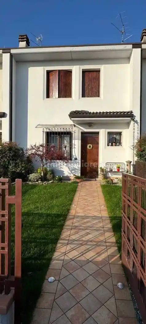 Villetta a schiera in vendita a San Giovanni Lupatoto
