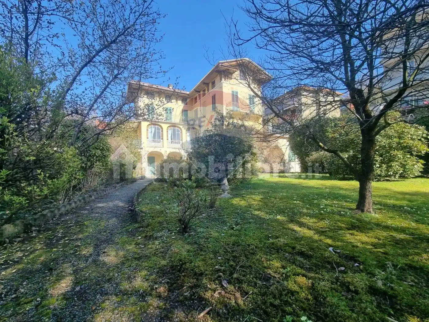Villa in vendita a Biella