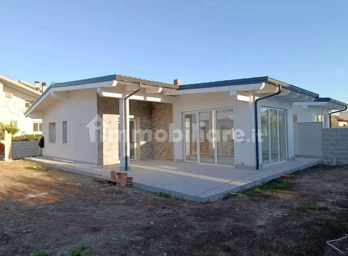 Villa in vendita a Aprilia