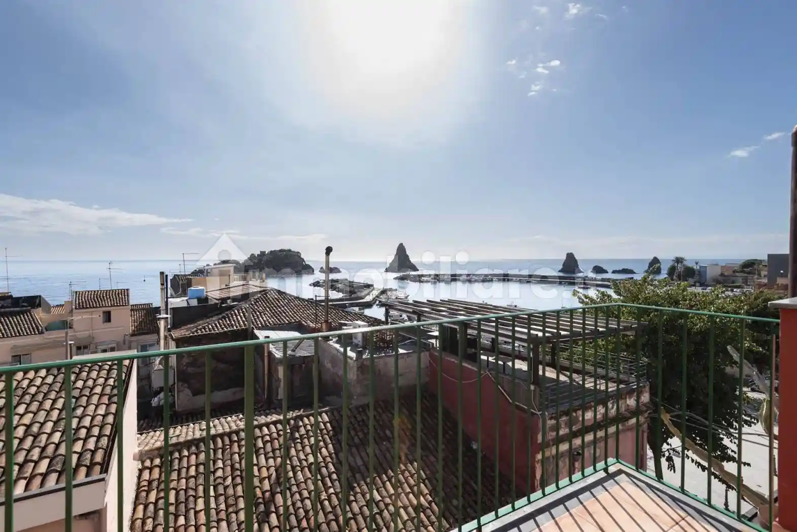 Appartamento in affitto a Aci Castello