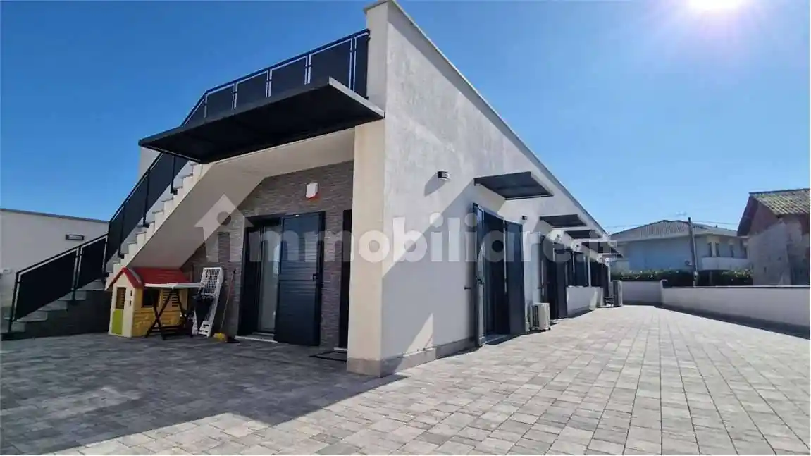 Villa in vendita a Suno