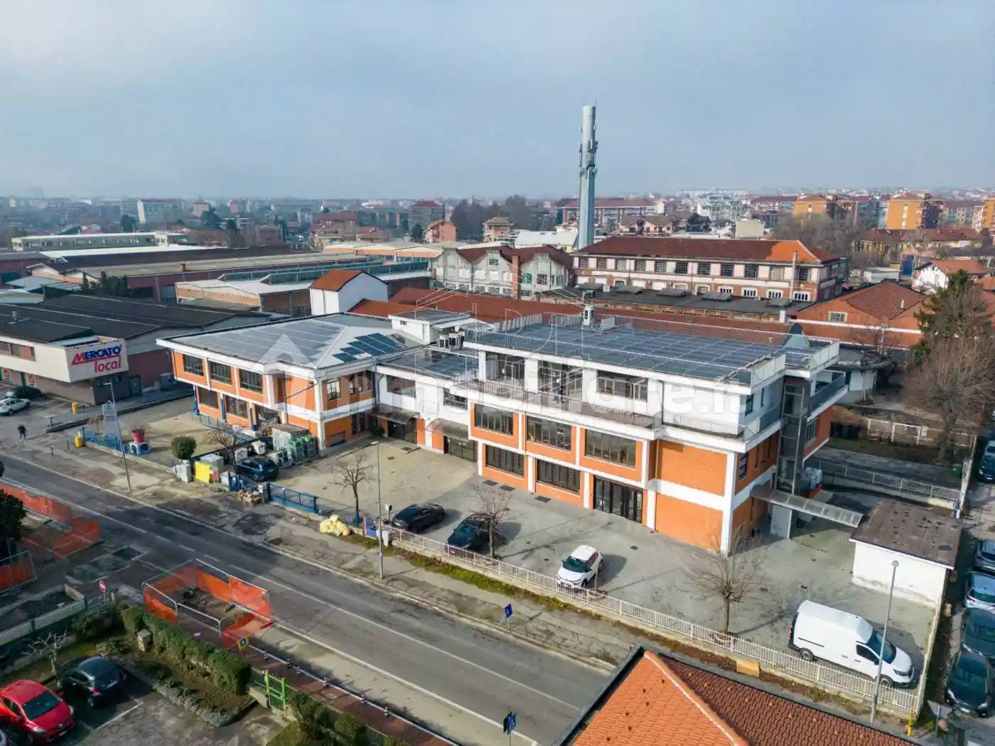 Palazzo - Edificio in vendita a Moncalieri