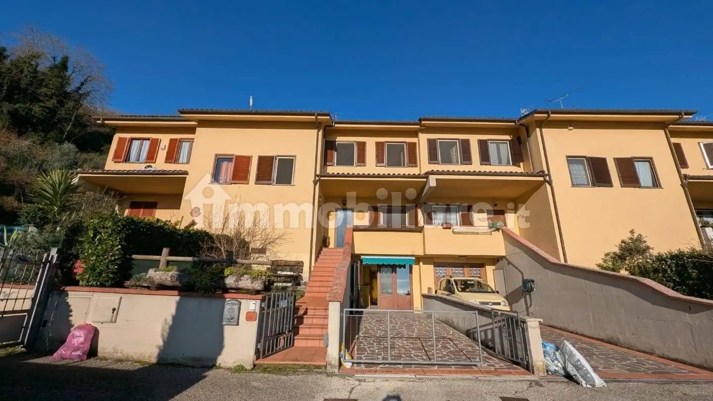 Villetta a schiera in vendita a Pistoia