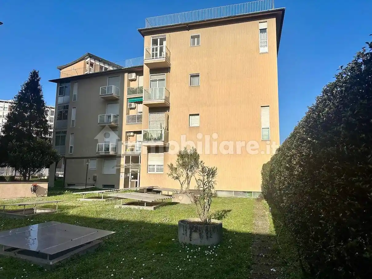 Appartamento in vendita a Rho