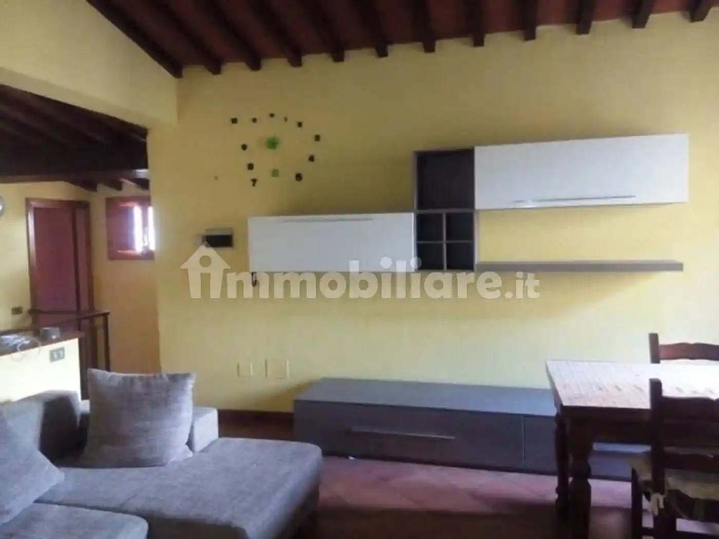 Appartamento in vendita a Montevarchi