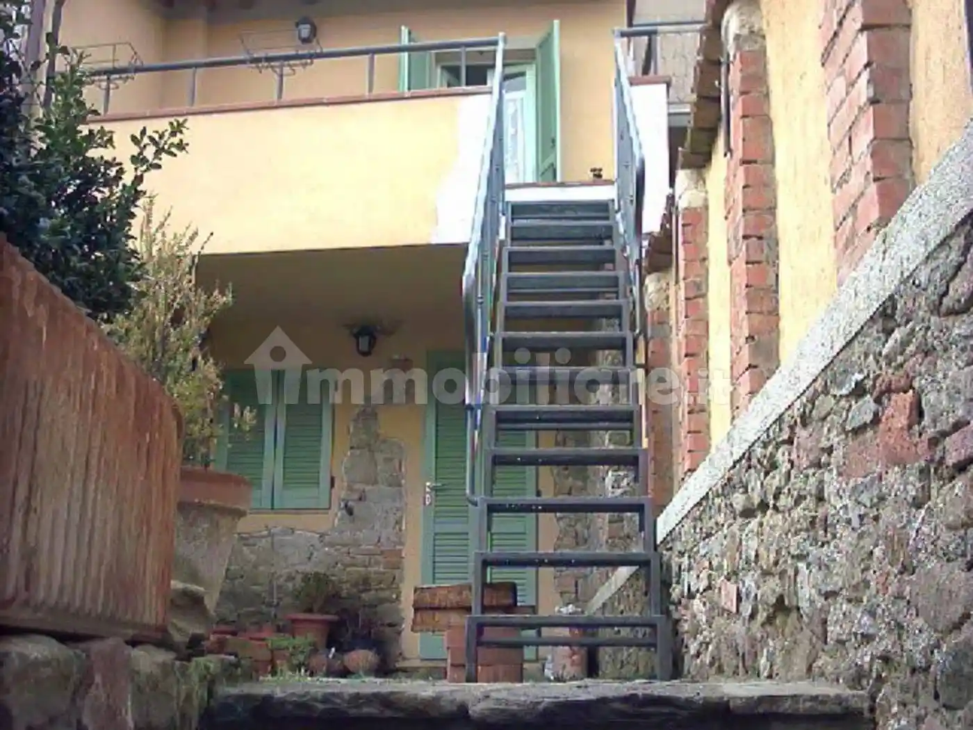 Appartamento in vendita a Bucine