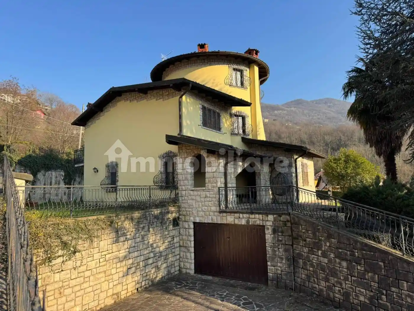 Villa in vendita a Albino