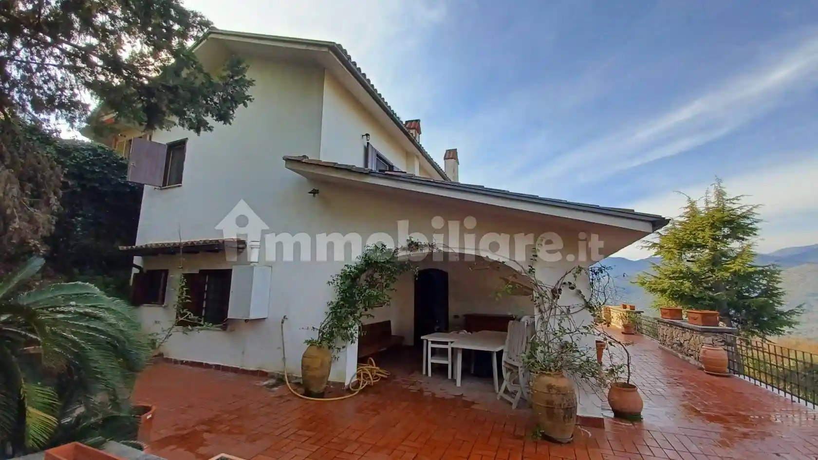 Villa in vendita a Giuliano di Roma