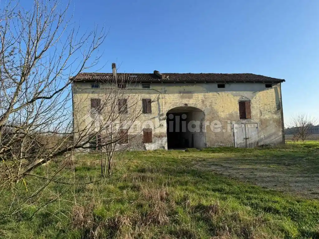 Rustico - Casale in vendita a Ravarino